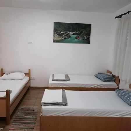 Hostel Hercegovina Mostar Buitenkant foto