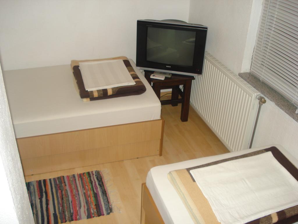 Hostel Hercegovina Mostar Buitenkant foto