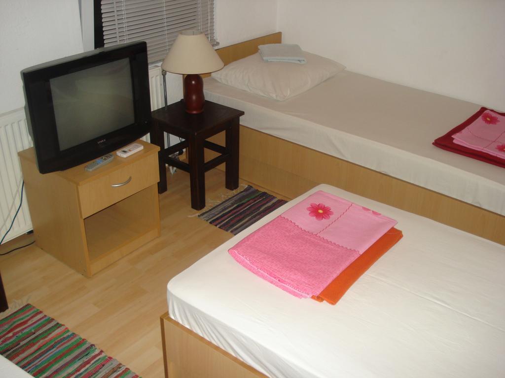 Hostel Hercegovina Mostar Buitenkant foto